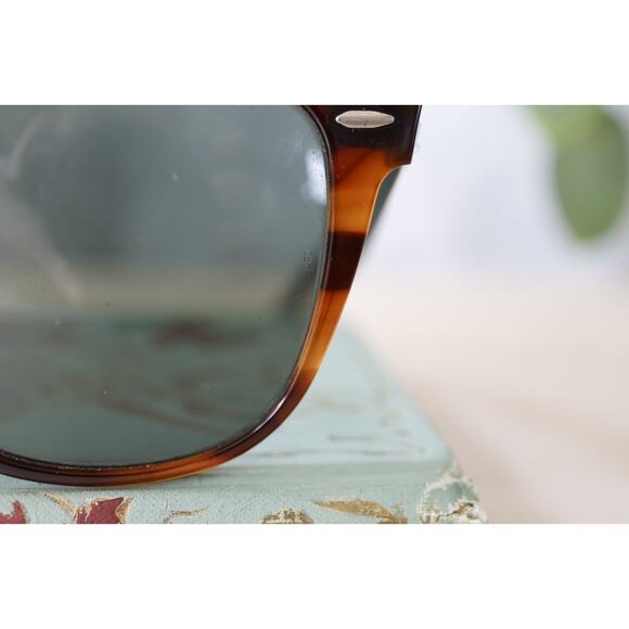 Vintage B&L Ray Ban USA Wayfarer brown tone frame Sunglasses Old Money Preppy - Picture 5 of 12